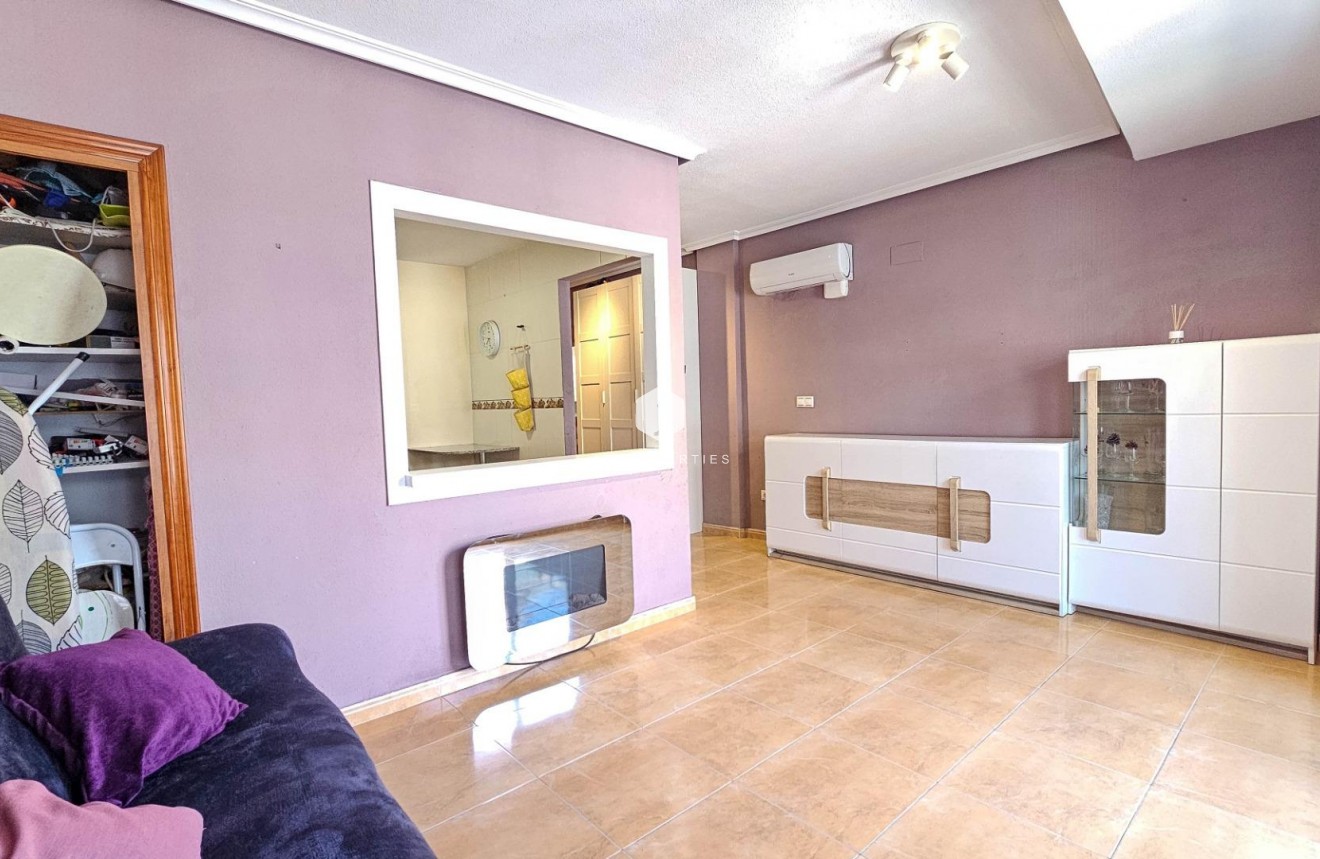 Resale - Apartment / flat -
Torrevieja - PARQUE DE LAS NACIONES