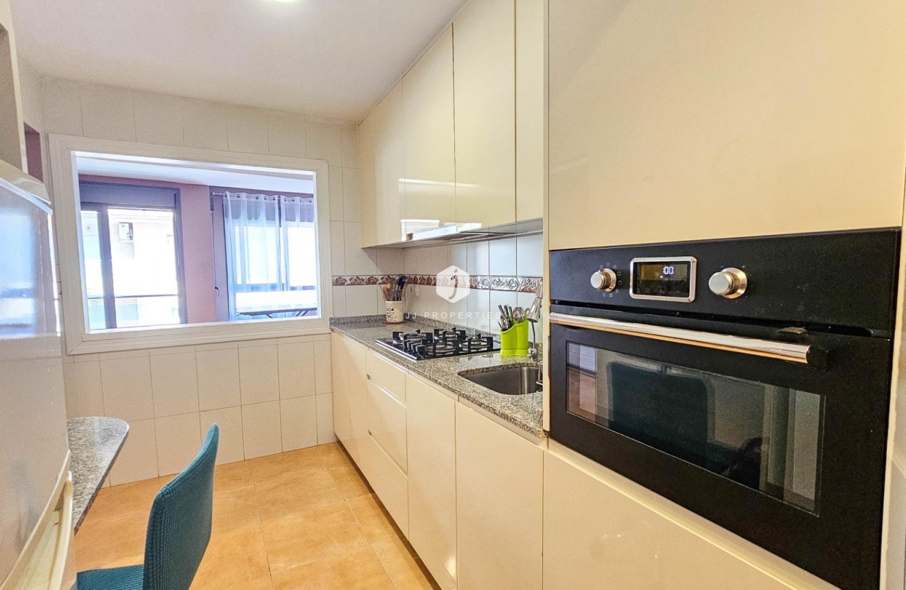 Resale - Apartment / flat -
Torrevieja - PARQUE DE LAS NACIONES