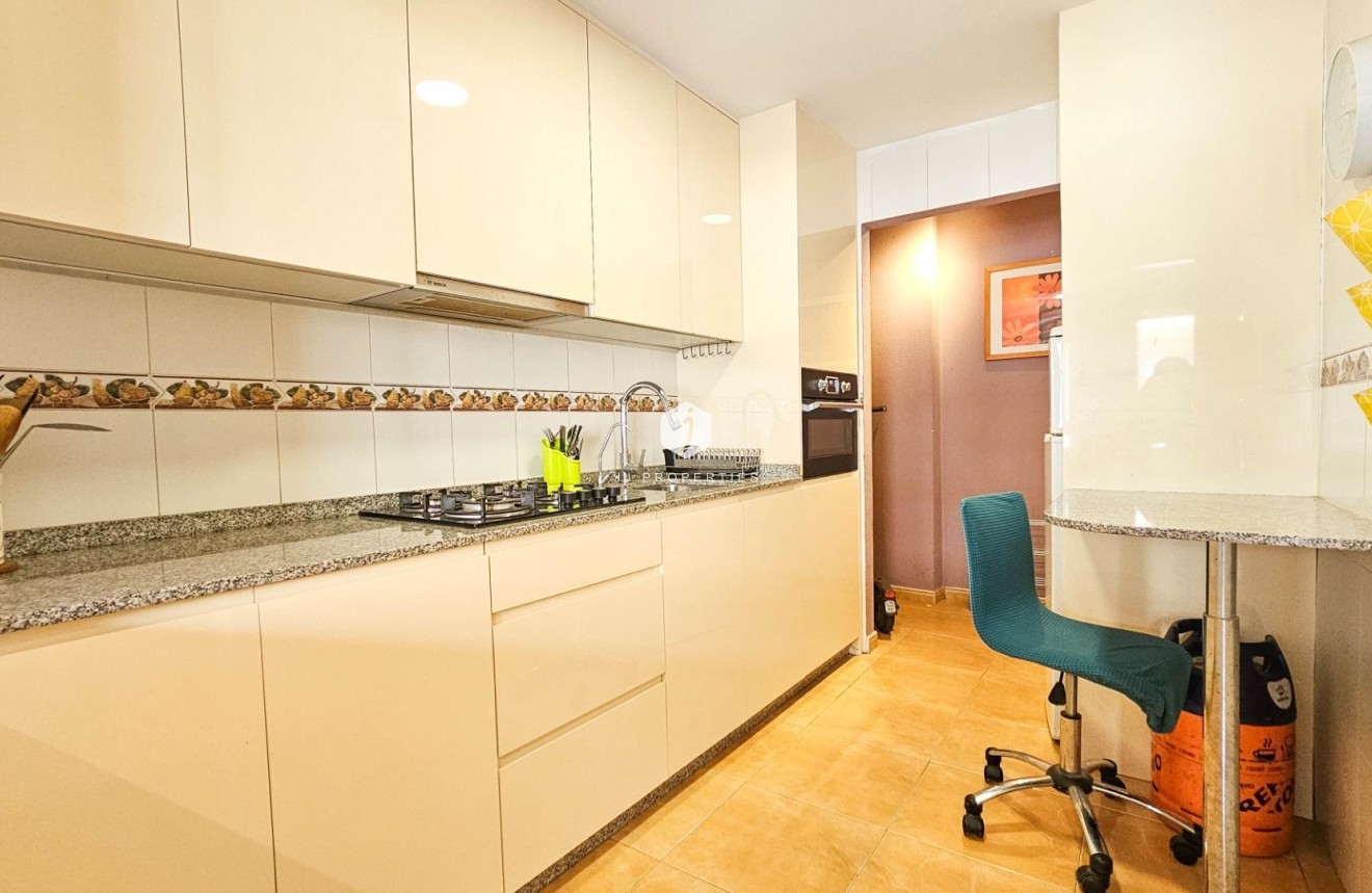 Resale - Apartment / flat -
Torrevieja - PARQUE DE LAS NACIONES