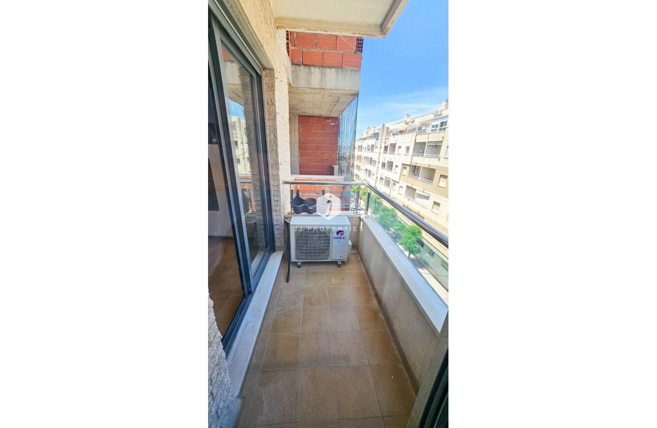 Resale - Apartment / flat -
Torrevieja - PARQUE DE LAS NACIONES
