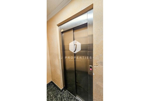 Resale - Apartment / flat -
Torrevieja - PARQUE DE LAS NACIONES