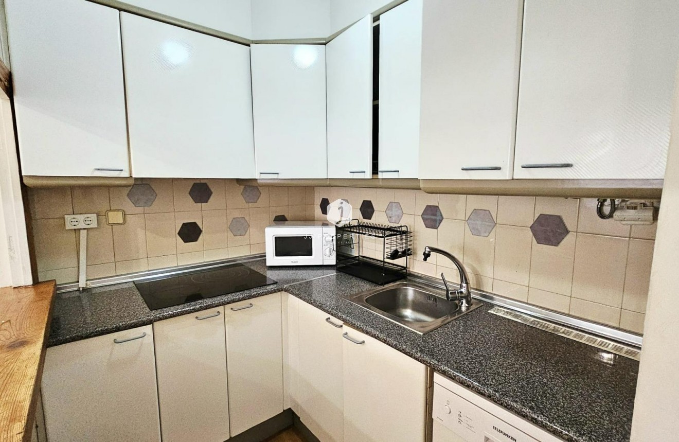 Resale - Bungalow -
Torrevieja - Nueva Torrevieja