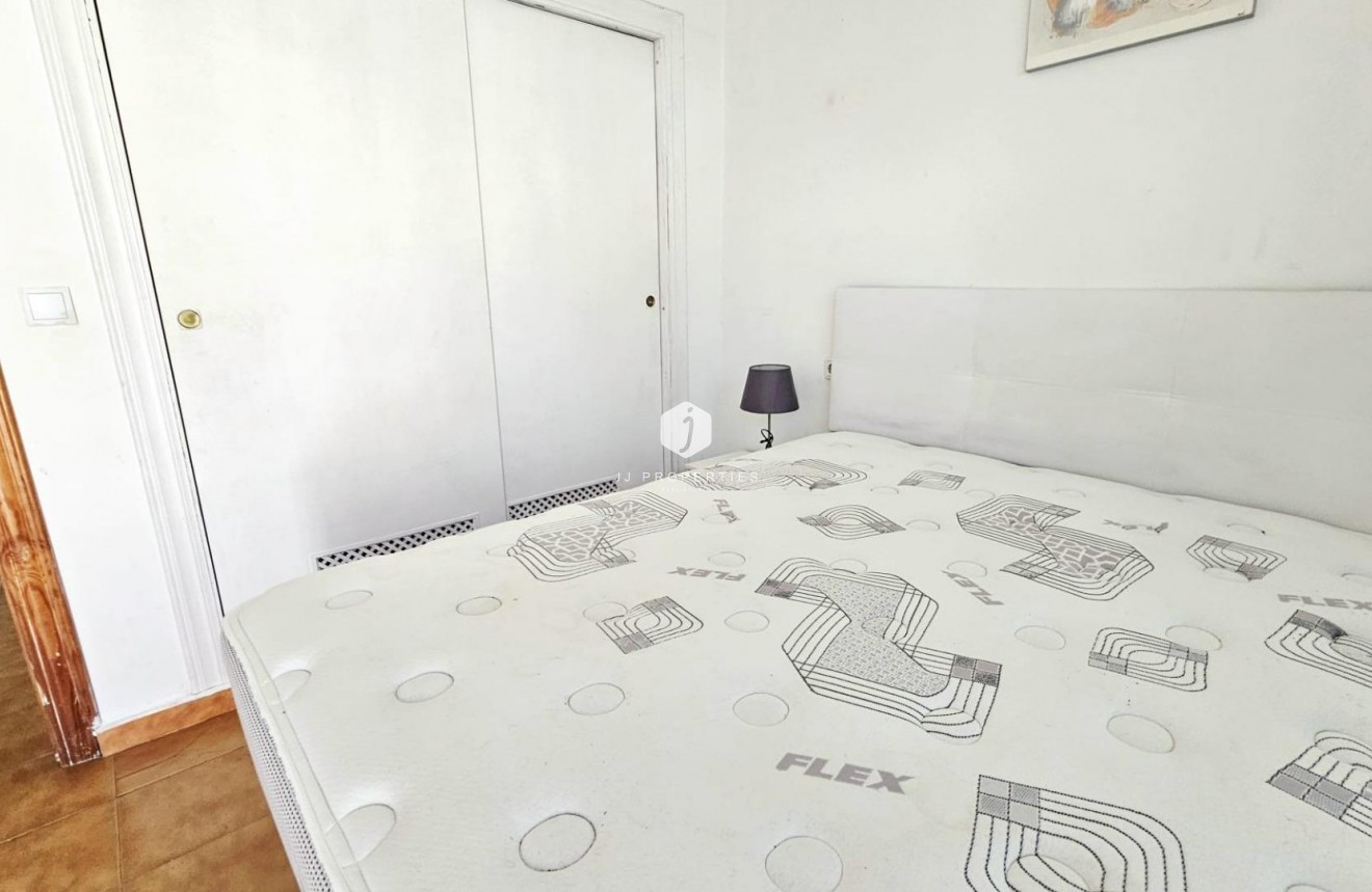 Resale - Bungalow -
Torrevieja - Nueva Torrevieja