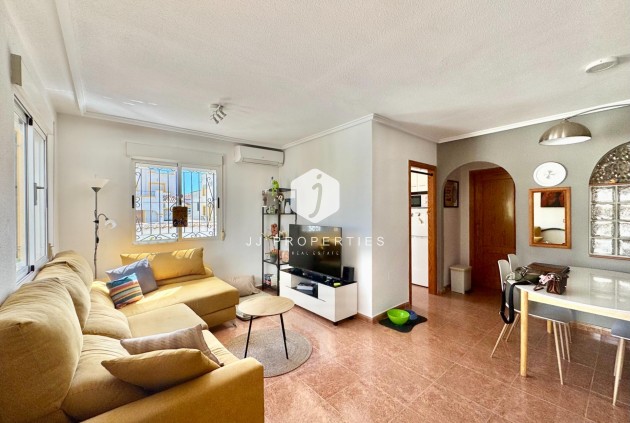 Resale - Chalet -
Orihuela Costa - Los Altos