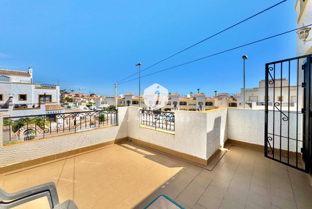 Resale - Chalet -
Orihuela Costa - Los Altos