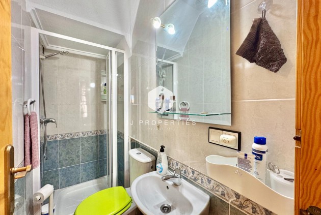 Resale - Chalet -
Orihuela Costa - Los Altos