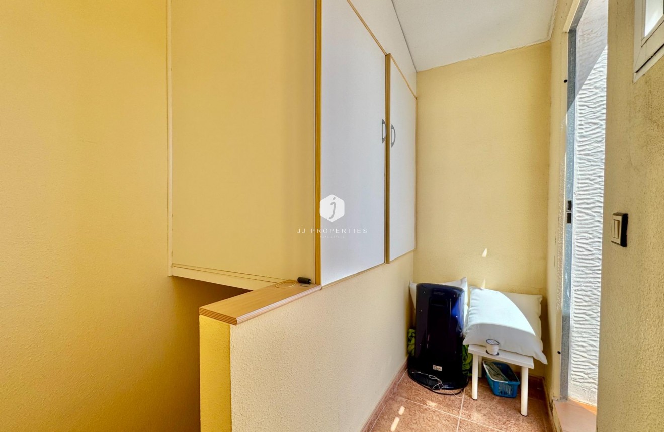 Resale - Chalet -
Orihuela Costa - Los Altos