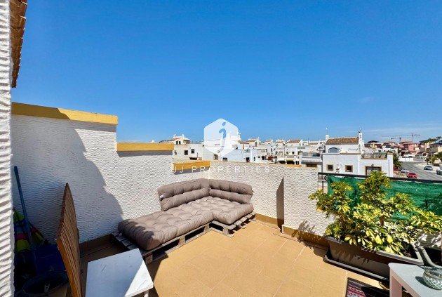 Resale - Chalet -
Orihuela Costa - Los Altos