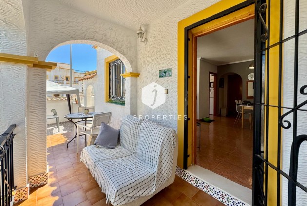 Resale - Chalet -
Orihuela Costa - Los Altos