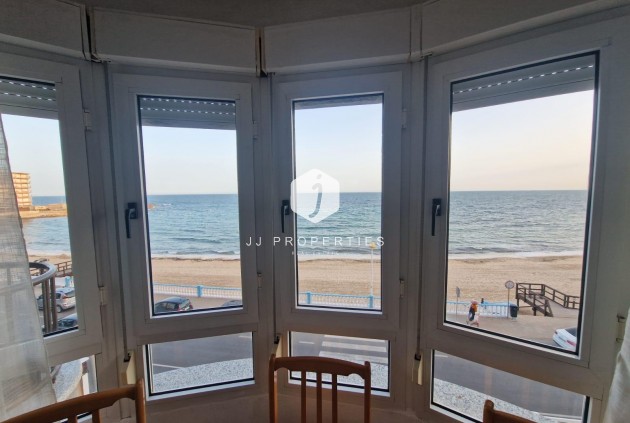 Resale - Apartment / flat -
Torrevieja - Playa de los Locos