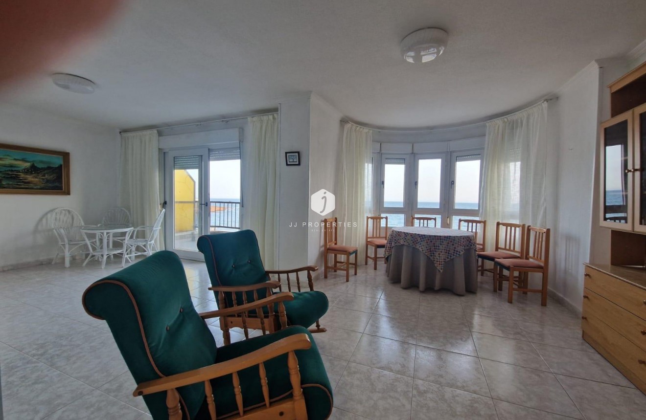 Resale - Apartment / flat -
Torrevieja - Playa de los Locos