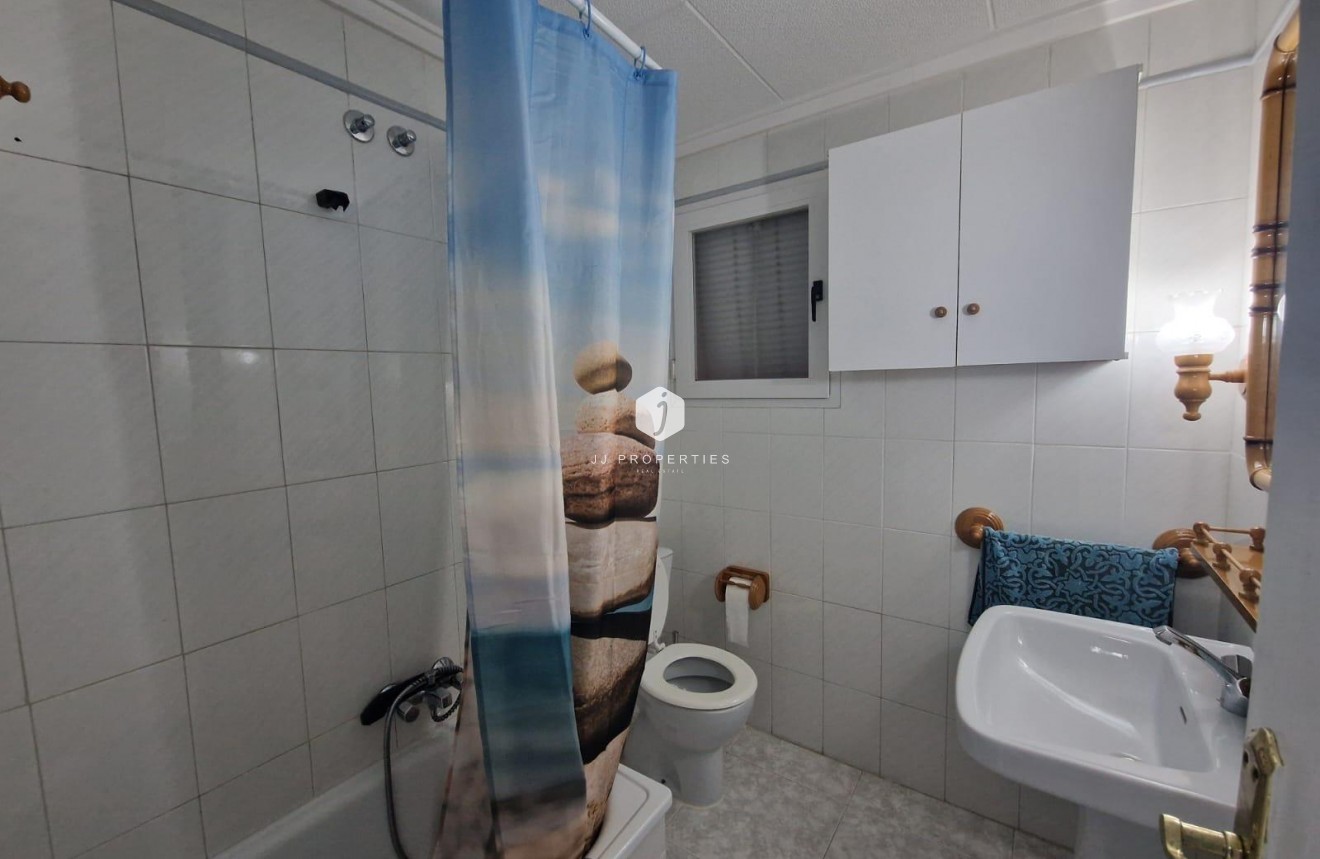 Resale - Apartment / flat -
Torrevieja - Playa de los Locos