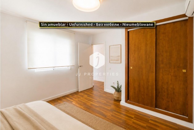 Resale - Apartment / flat -
Torrevieja