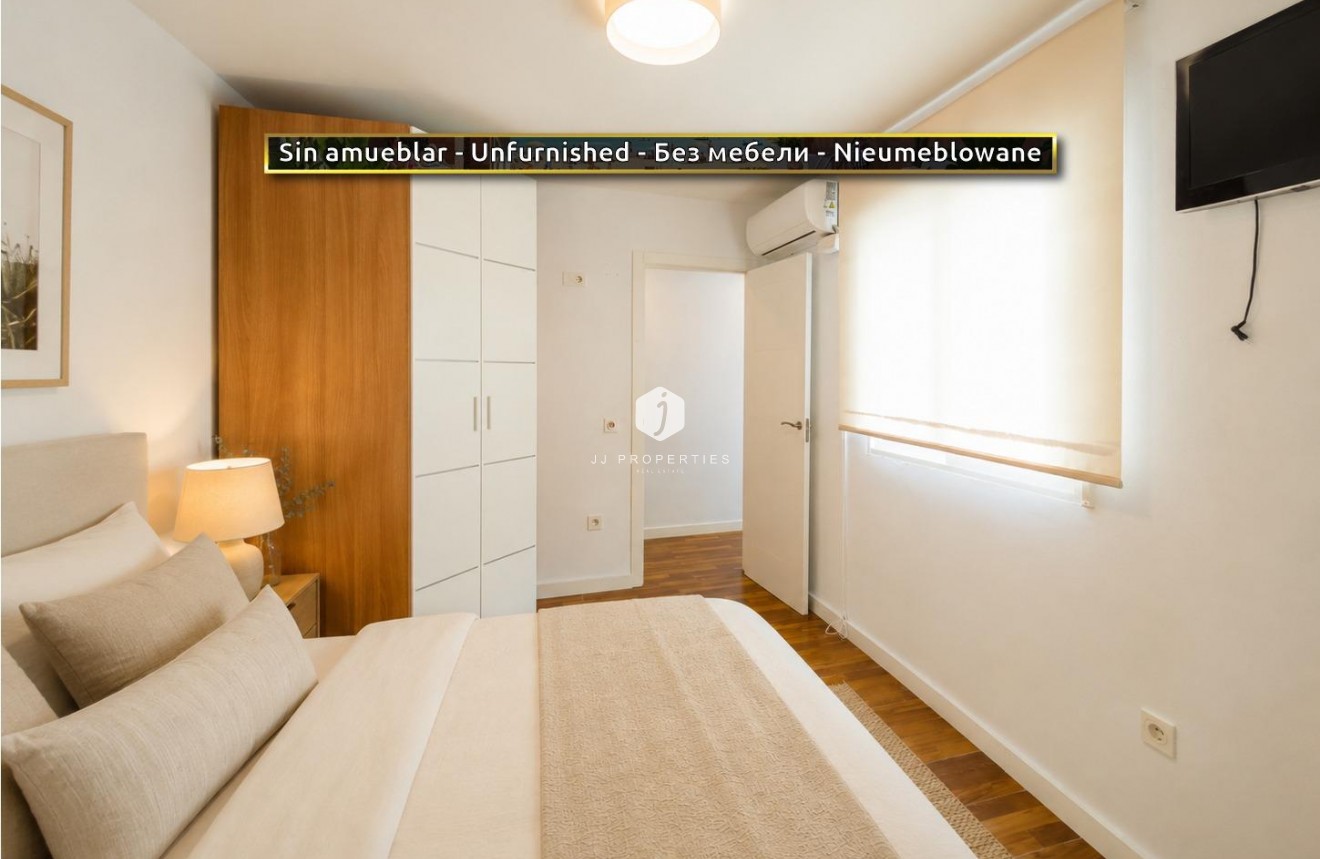 Resale - Apartment / flat -
Torrevieja