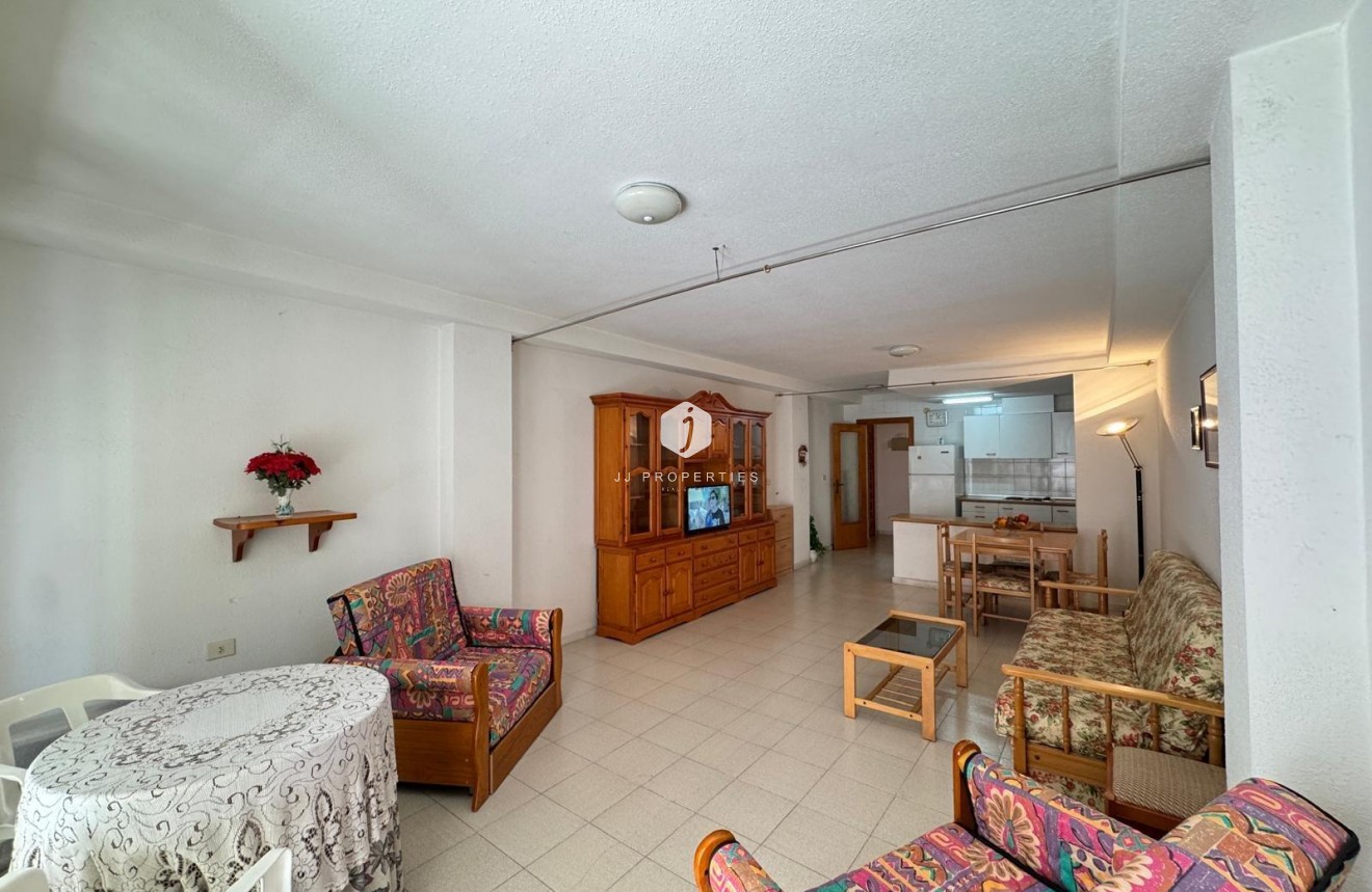 Resale - Apartment / flat -
Torrevieja - Centro