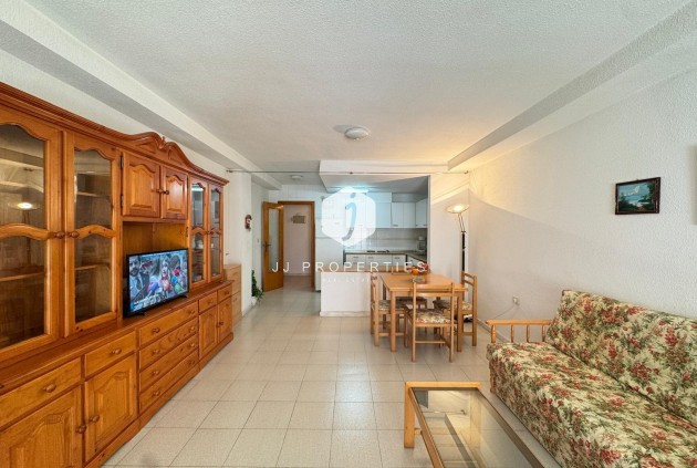 Resale - Apartment / flat -
Torrevieja - Centro