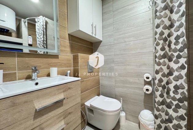 Resale - Apartment / flat -
Torrevieja - Playa del Cura