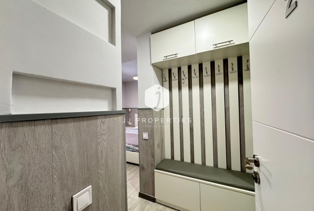 Resale - Apartment / flat -
Torrevieja - Playa del Cura