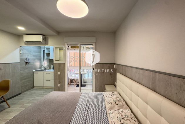 Resale - Apartment / flat -
Torrevieja - Playa del Cura