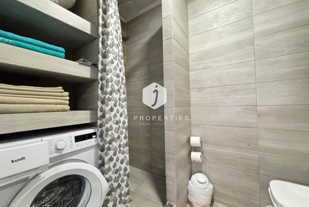 Resale - Apartment / flat -
Torrevieja - Playa del Cura