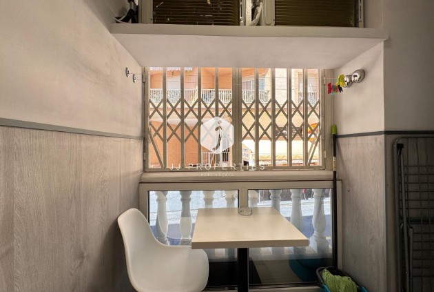 Resale - Apartment / flat -
Torrevieja - Playa del Cura