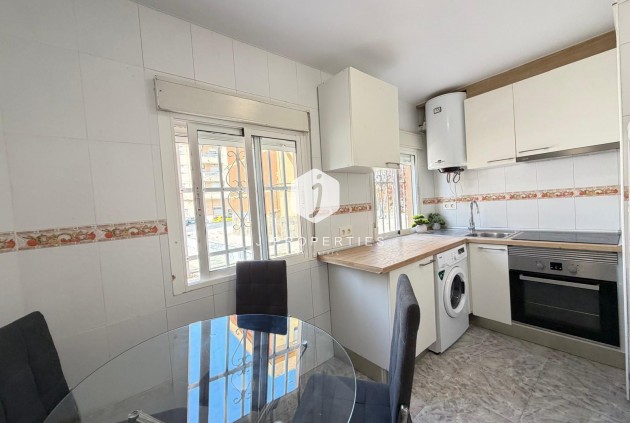 D'occasion - Appartement -
Torrevieja - Centro