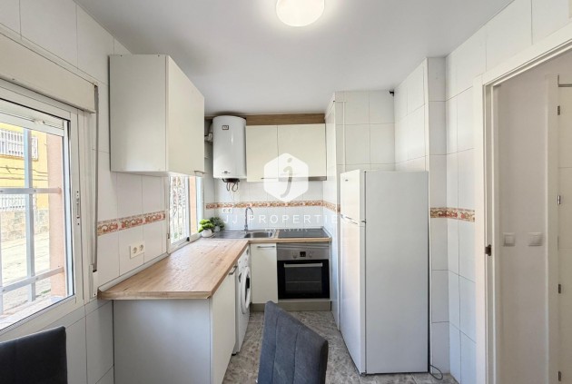 D'occasion - Appartement -
Torrevieja - Centro
