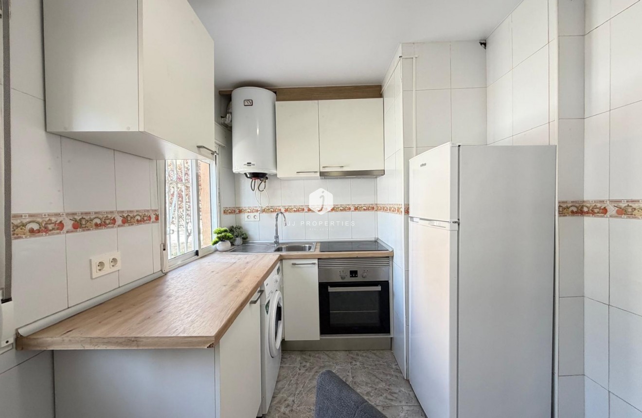 D'occasion - Appartement -
Torrevieja - Centro