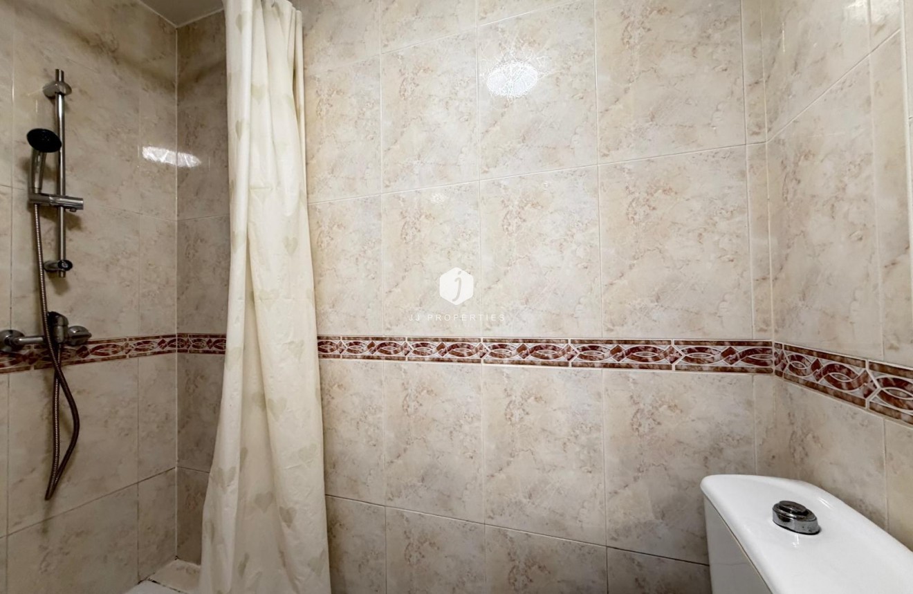 D'occasion - Appartement -
Torrevieja - Centro