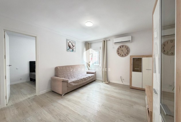 D'occasion - Appartement -
Torrevieja - Centro