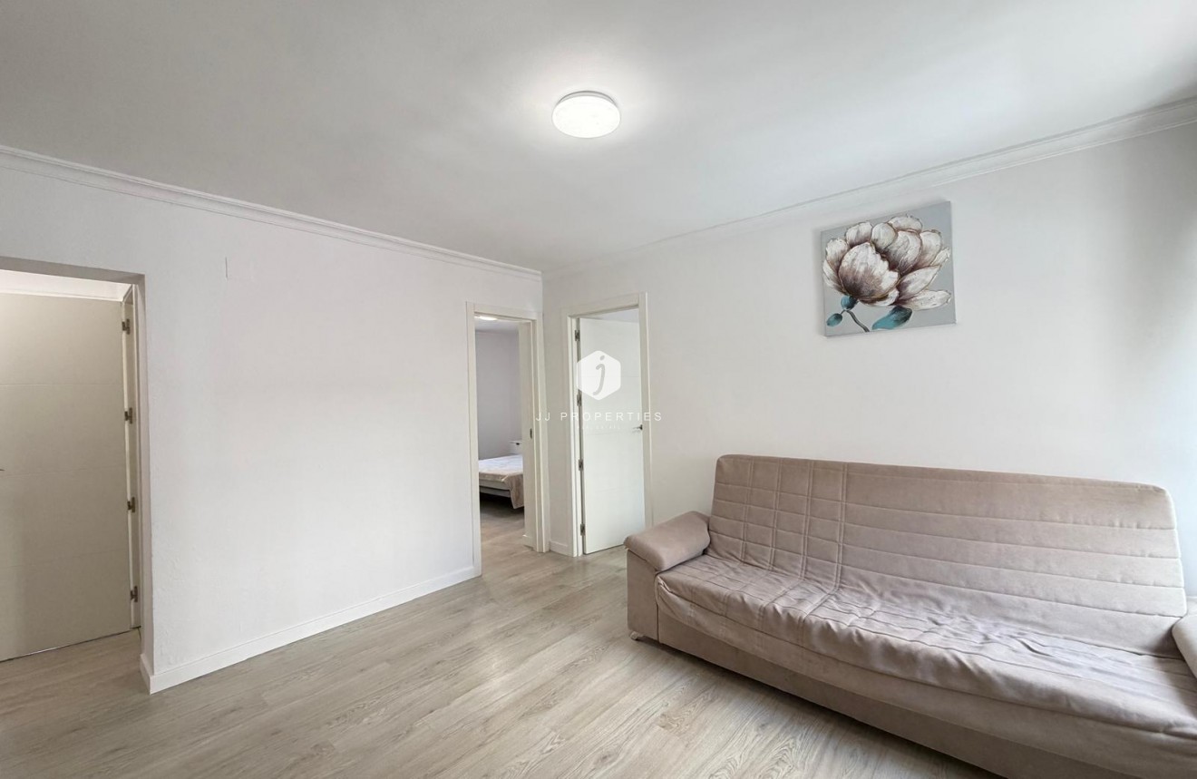 D'occasion - Appartement -
Torrevieja - Centro