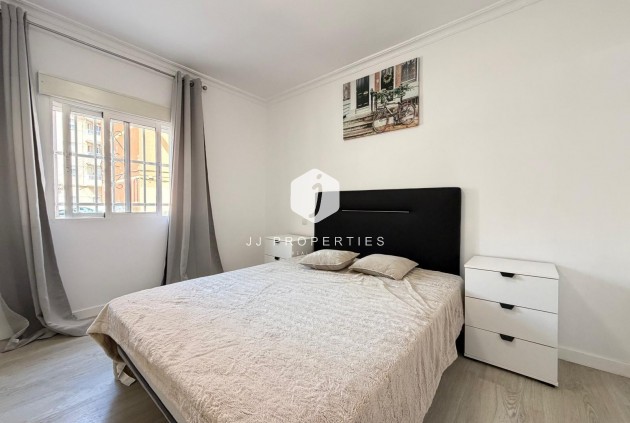 D'occasion - Appartement -
Torrevieja - Centro