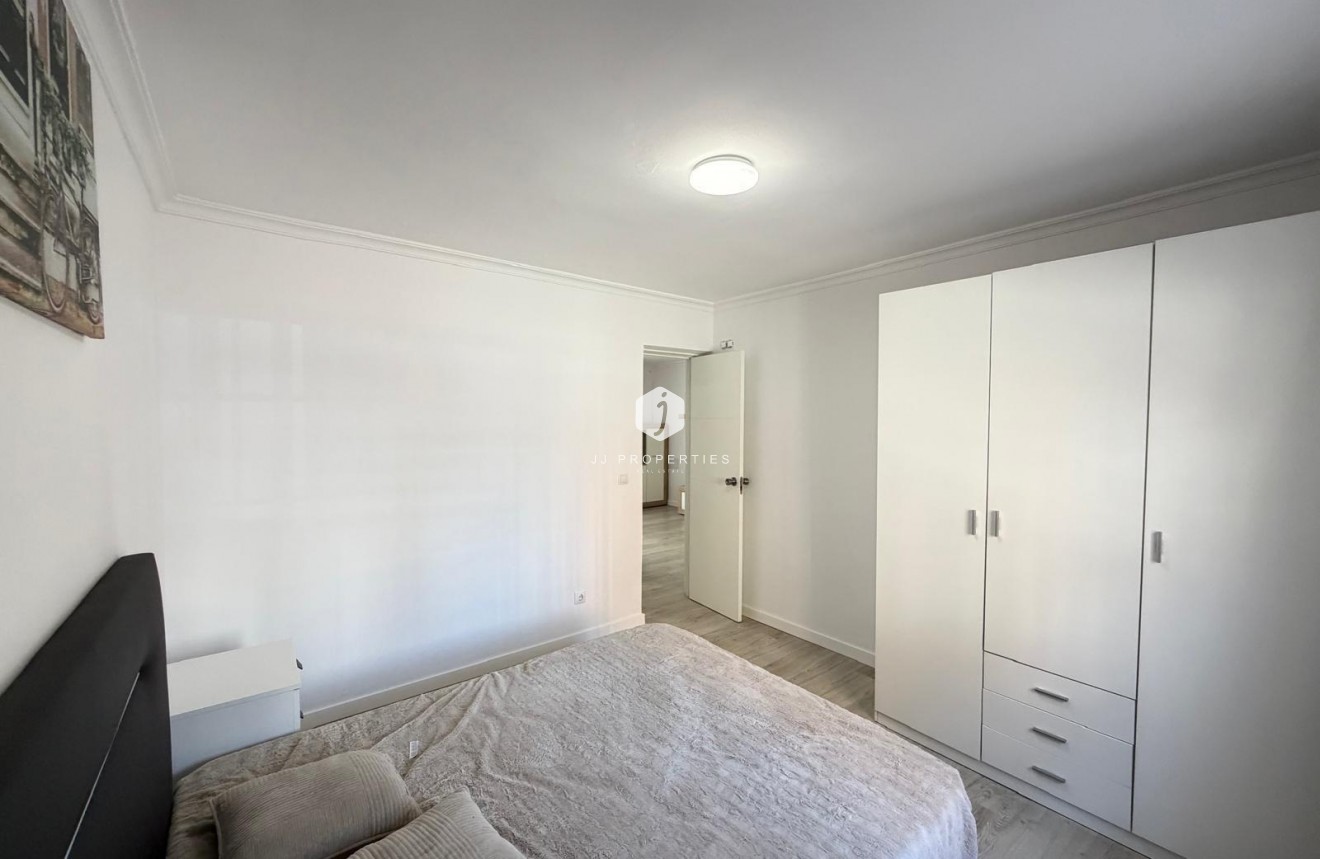 D'occasion - Appartement -
Torrevieja - Centro