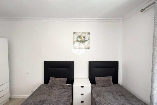 D'occasion - Appartement -
Torrevieja - Centro