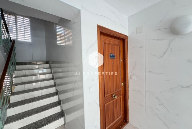D'occasion - Appartement -
Torrevieja - Centro