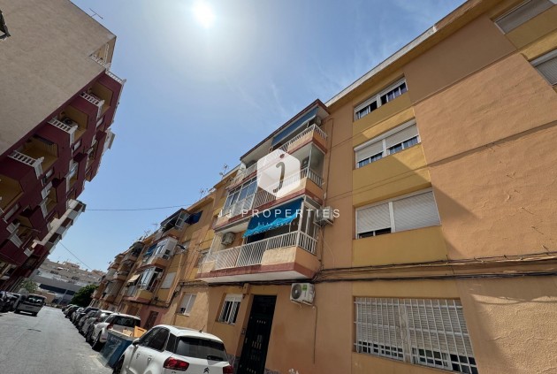 D'occasion - Appartement -
Torrevieja - Centro