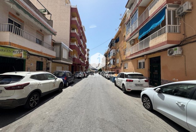 D'occasion - Appartement -
Torrevieja - Centro