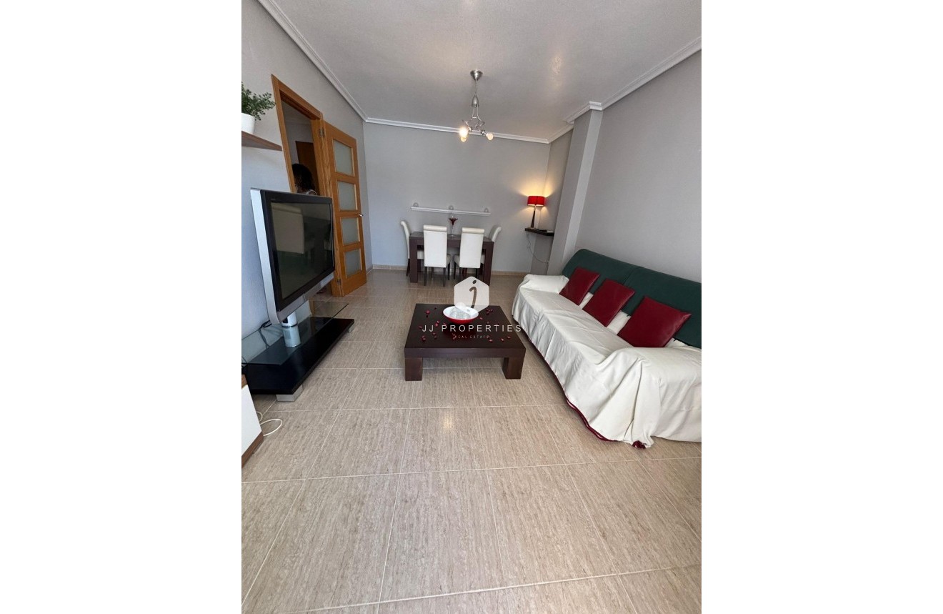 Resale - Apartment / flat -
Torrevieja - Centro