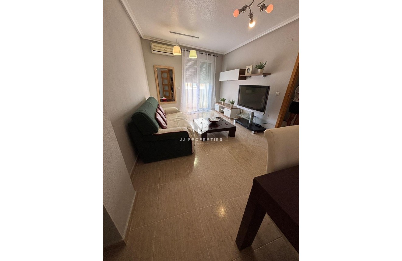 Resale - Apartment / flat -
Torrevieja - Centro