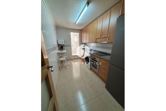 Resale - Apartment / flat -
Torrevieja - Centro