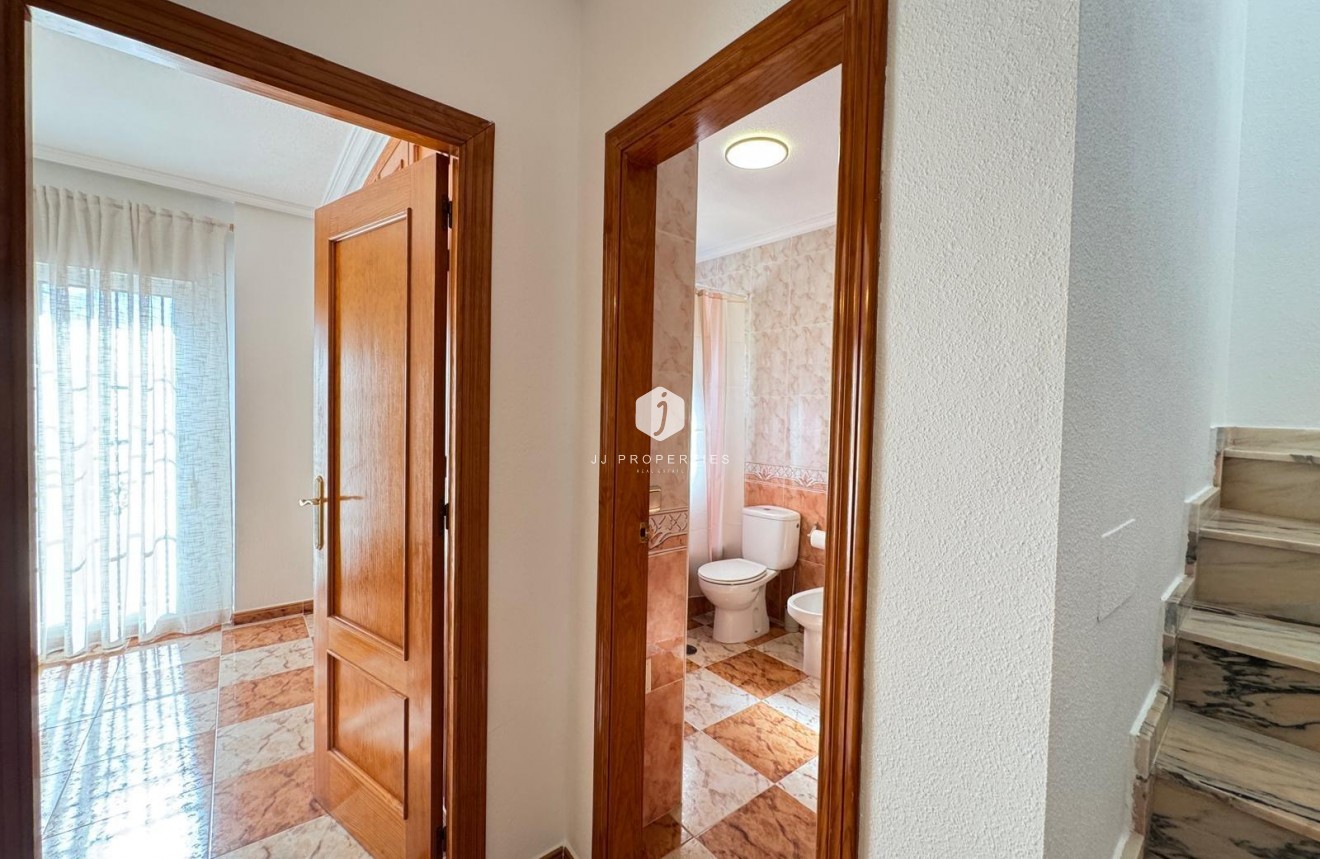 Resale - Chalet -
Orihuela Costa - Lomas De Cabo Roig-los Dolses