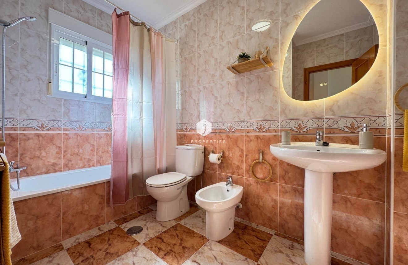 Resale - Chalet -
Orihuela Costa - Lomas De Cabo Roig-los Dolses