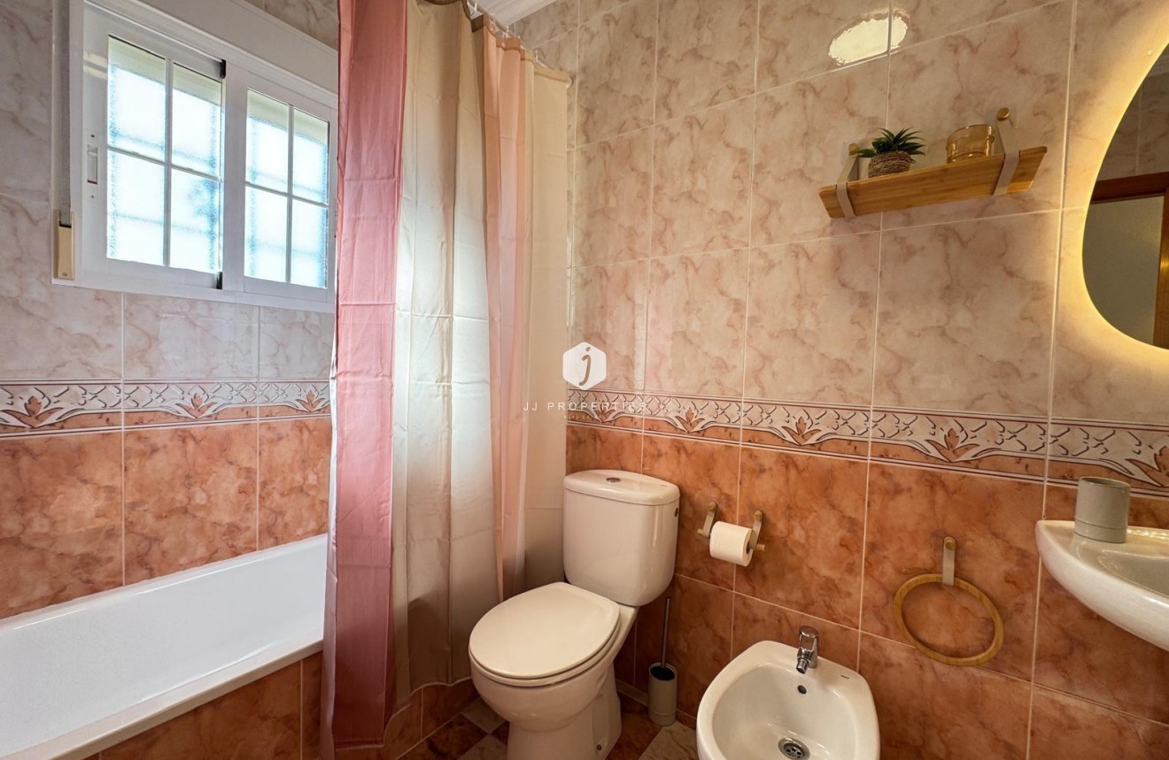 Resale - Chalet -
Orihuela Costa - Lomas De Cabo Roig-los Dolses