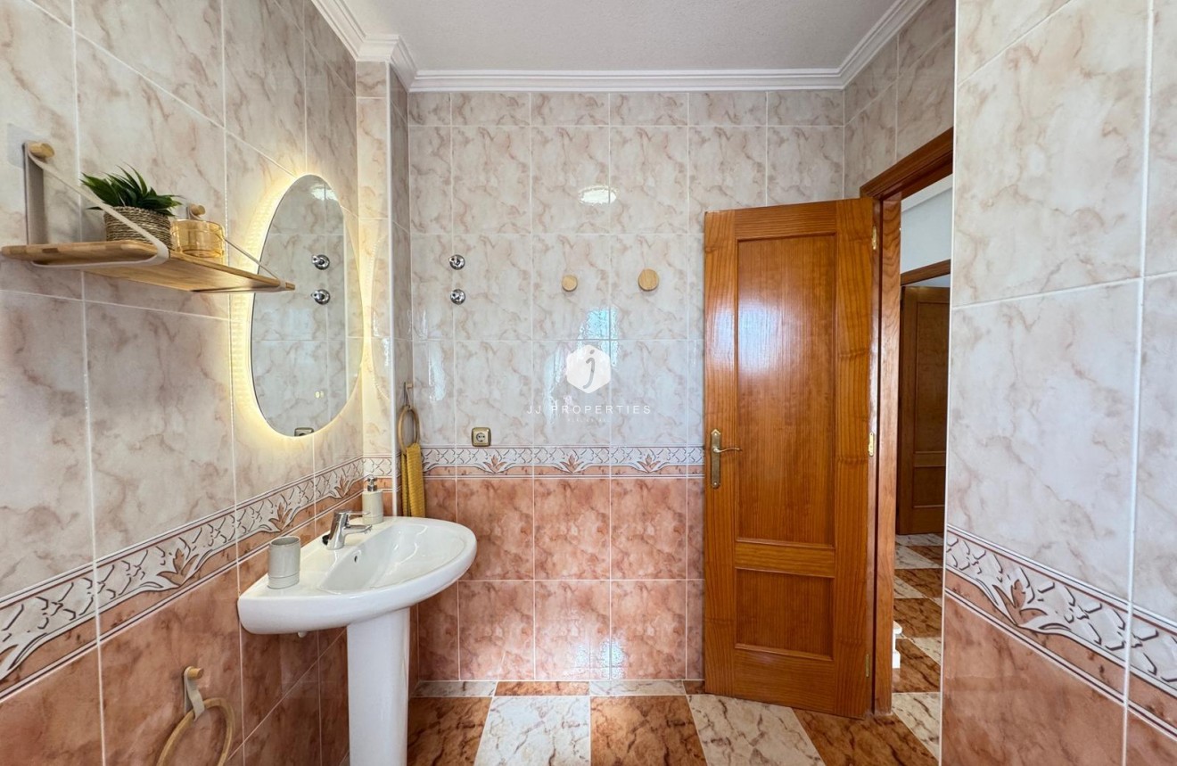 Resale - Chalet -
Orihuela Costa - Lomas De Cabo Roig-los Dolses