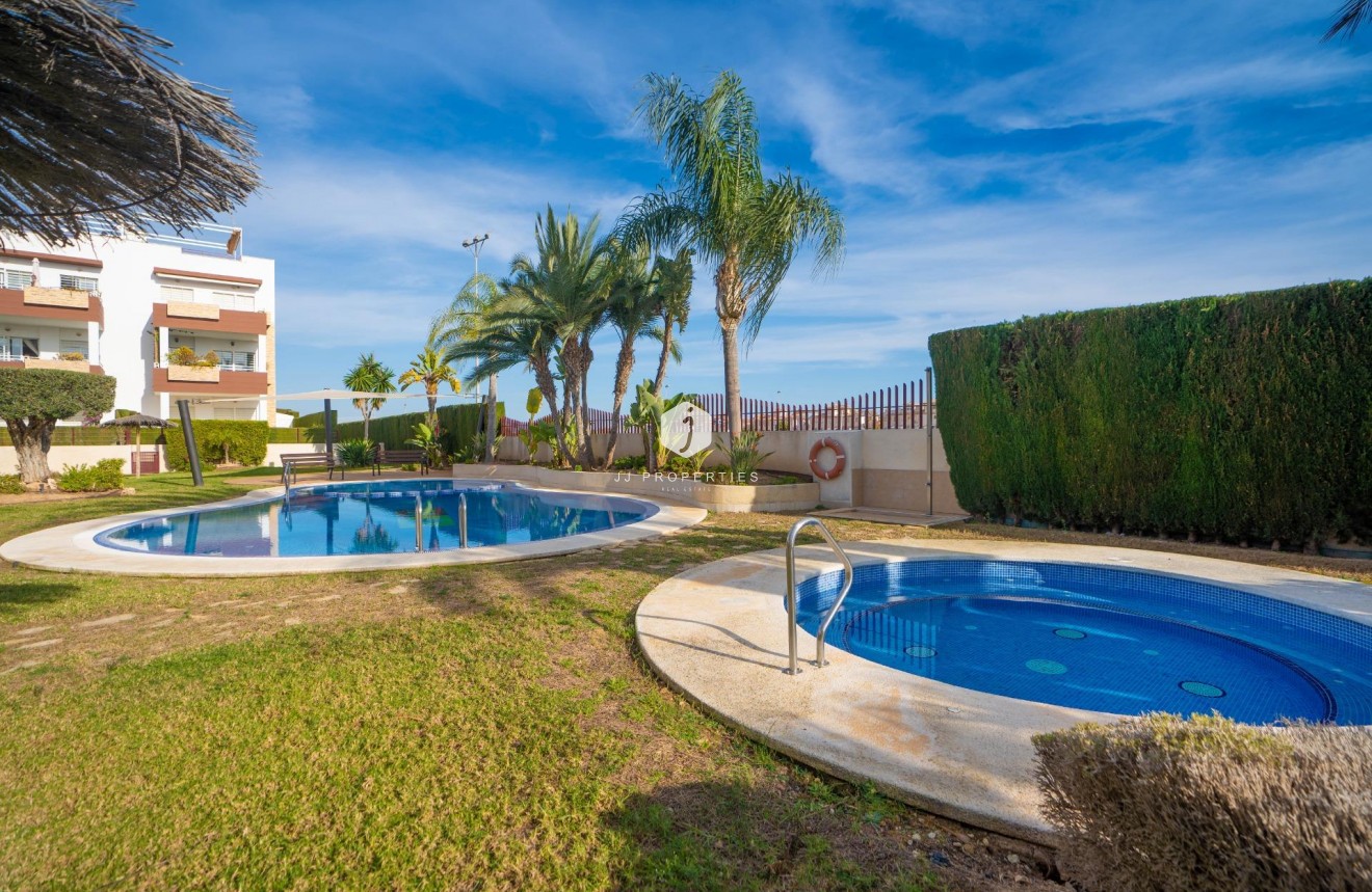 Resale - Apartment / flat -
Orihuela Costa - Rocio Del Mar