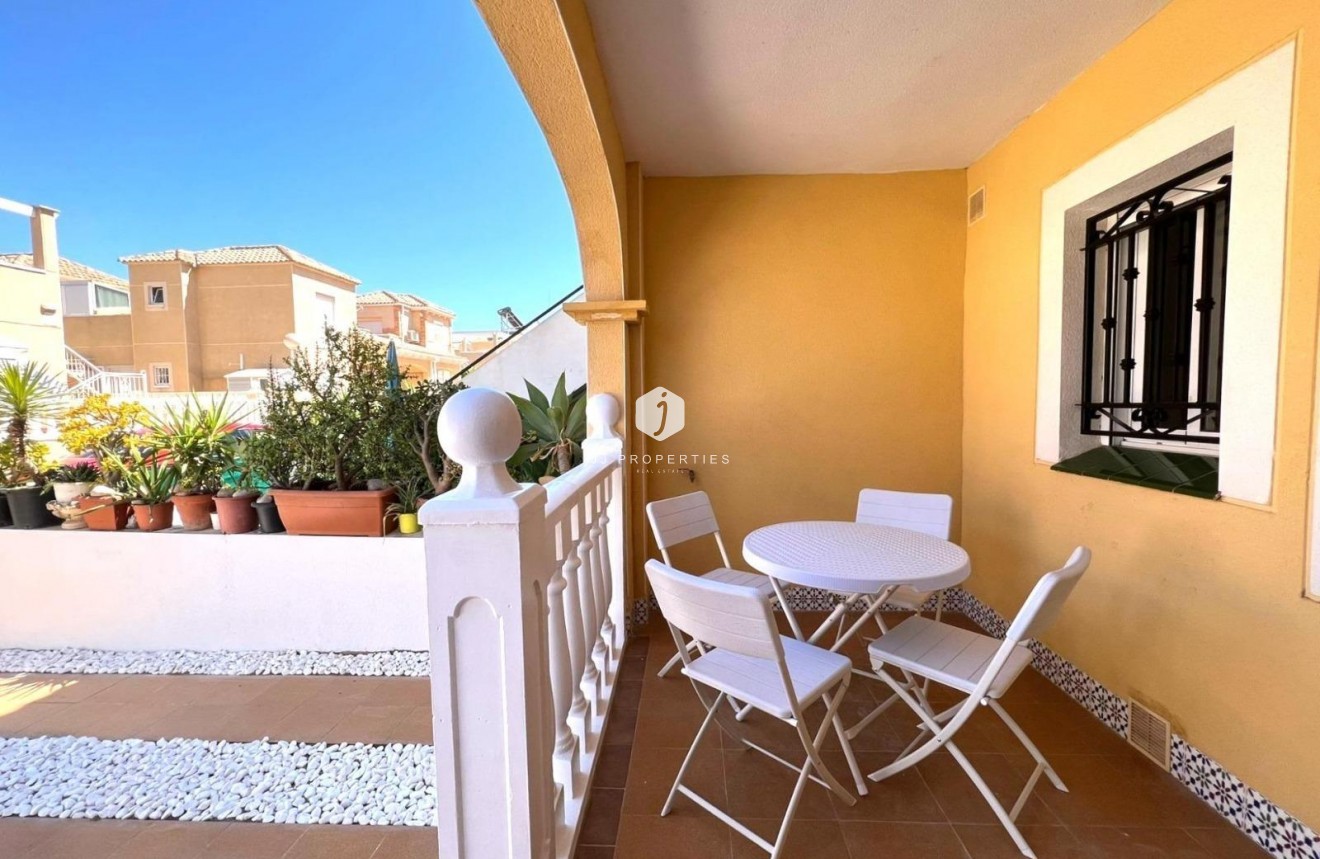 Resale - Bungalow -
Torrevieja - Los Balcones - Los Altos del Edén