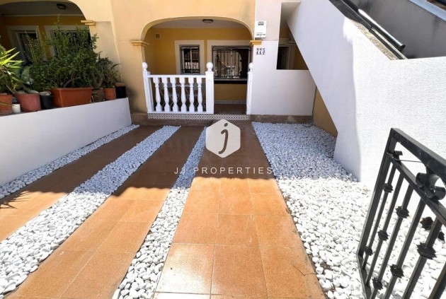 Resale - Bungalow -
Torrevieja - Los Balcones - Los Altos del Edén