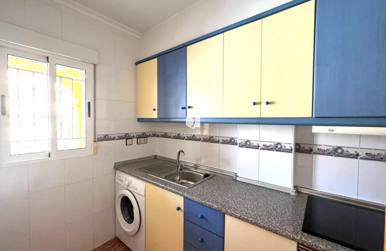 Resale - Bungalow -
Torrevieja - Los Balcones - Los Altos del Edén
