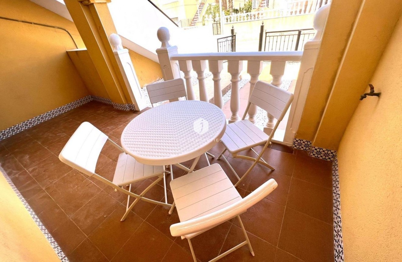 Resale - Bungalow -
Torrevieja - Los Balcones - Los Altos del Edén