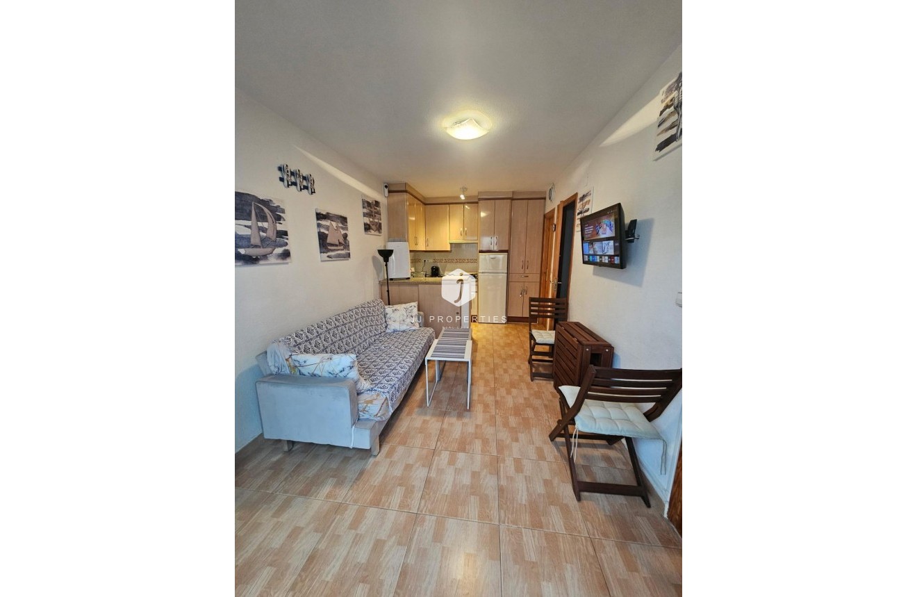 Resale - Bungalow -
Torrevieja - Lago Jardin